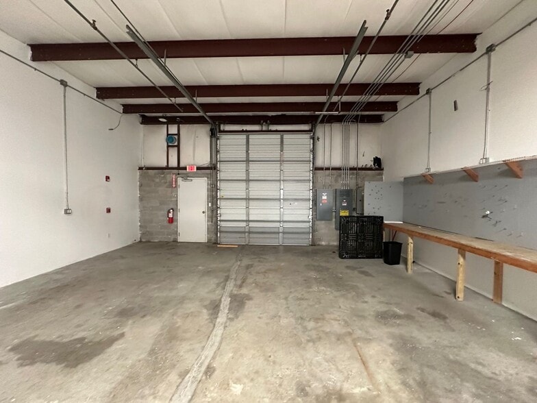More Photos Of 188 Triple Diamond Blvd, Nokomis Warehouse For Sale