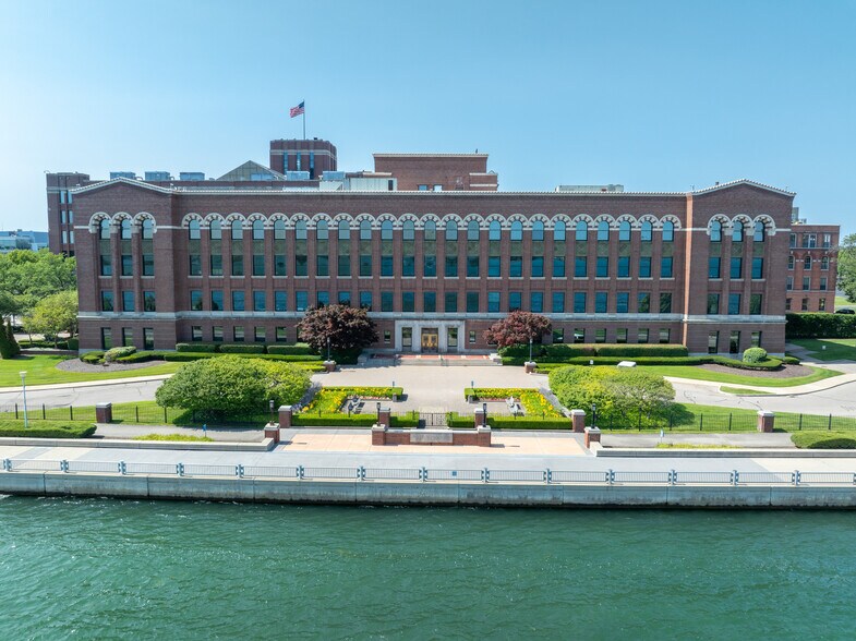 More Photos Of 100 River Place Dr, Detroit Office For Lease