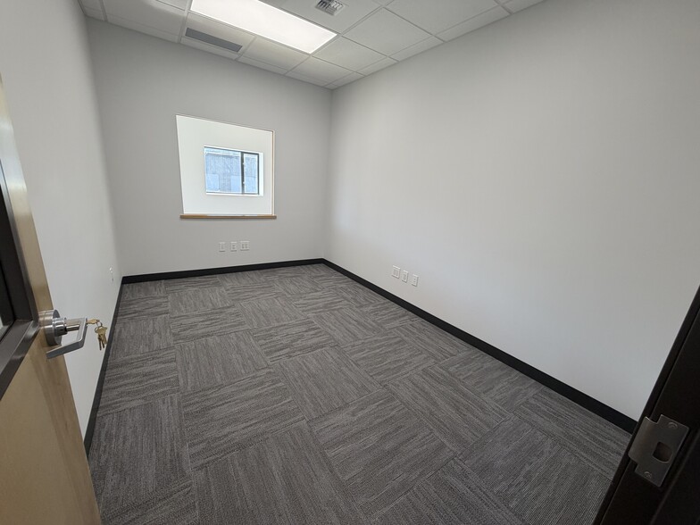 More Photos Of 3830 Olympic Ave, Spokane Warehouse For Lease