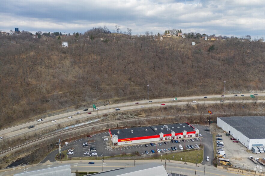 More Photos Of 550-560 Butler St, Etna General Retail For Lease