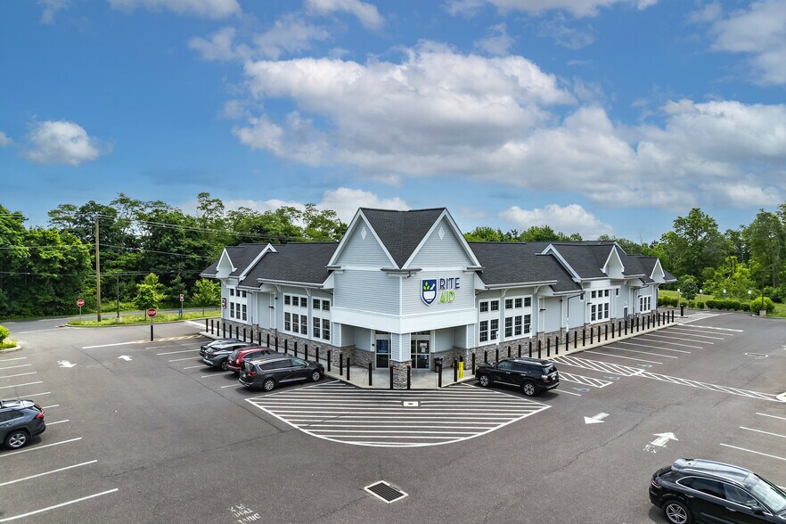 Primary Photo Of 5707 Easton Rd, Pipersville Freestanding For Sale