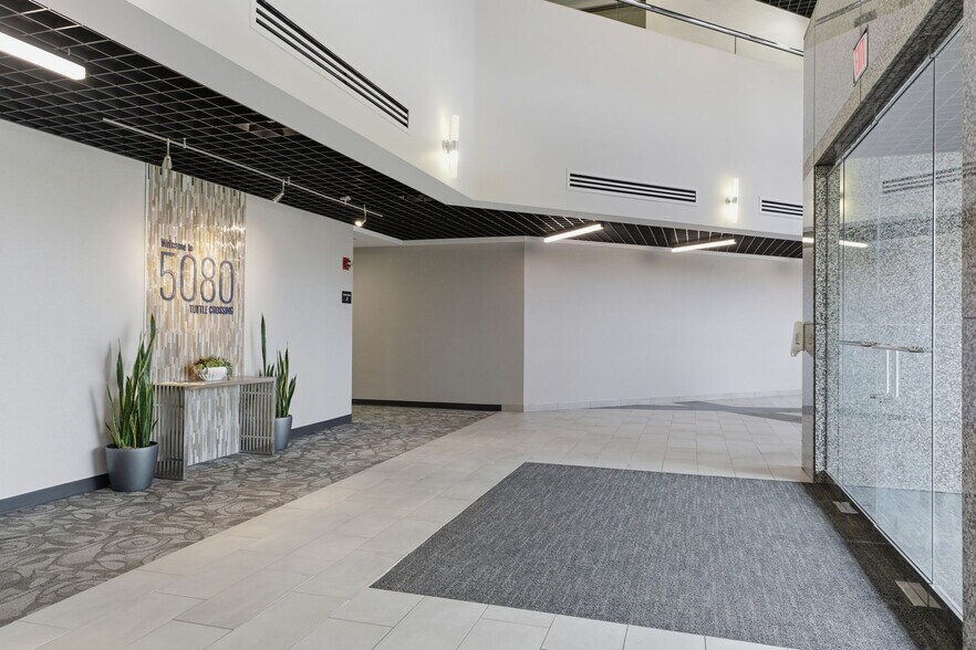 More Photos Of 5080 Tuttle Crossing Blvd, Dublin Office For Lease