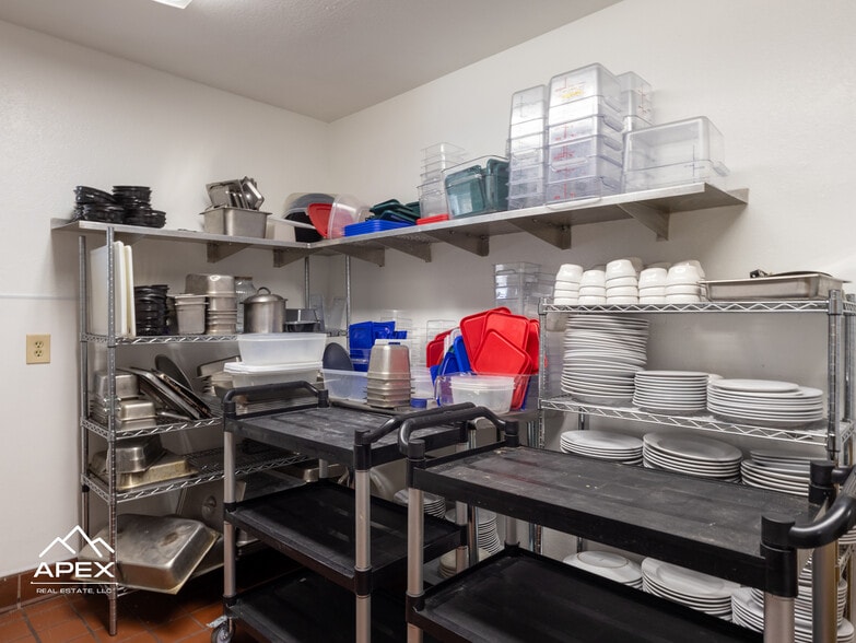 More Photos Of 339 Wasatch Rd, Evanston Hotel For Sale