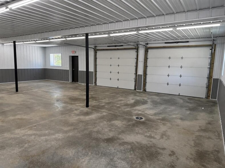 More Photos Of 349 Monroe St, Oconto Falls Service For Sale