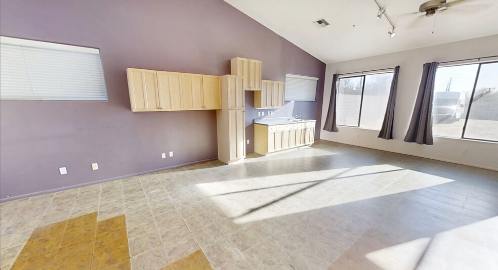 More Photos Of 38246 N Hazelwood Cir, Cave Creek Office For Lease