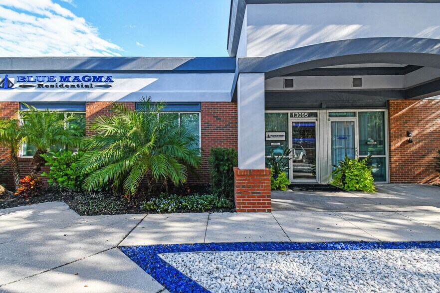 More Photos Of 13095-13099 N Telecom Pky, Tampa Medical For Sale