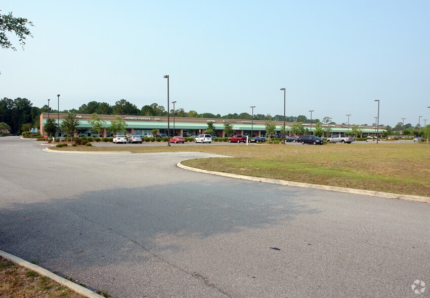 Primary Photo Of 3715 Patriot Way, Wilmington Storefront For Lease