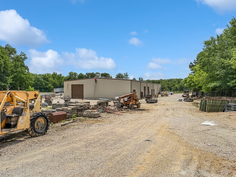 More Photos Of 2501-2509 Pawnee Village Rd, Birmingham Warehouse For Lease