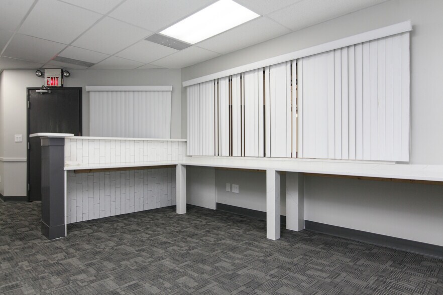 More Photos Of 38300 Van Dyke Ave, Sterling Heights Medical For Lease