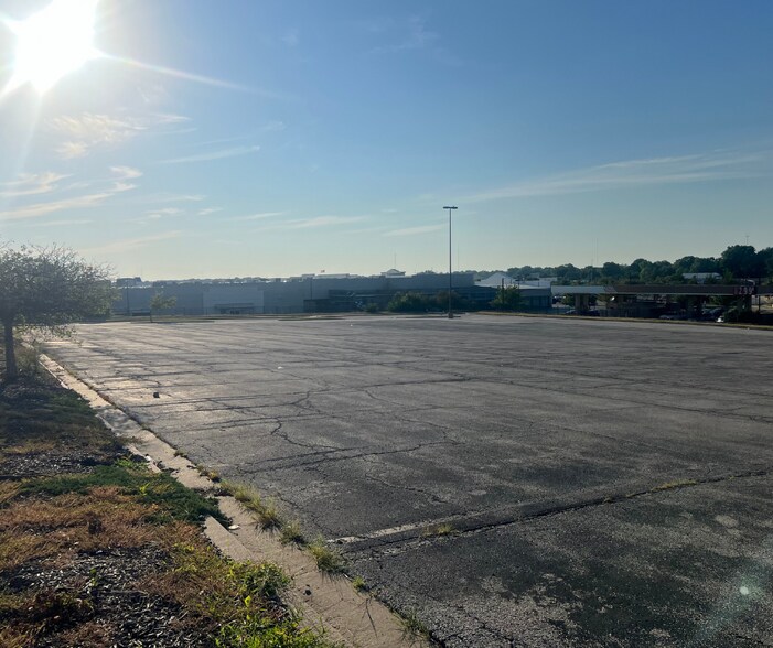 More Photos Of 4240 Blue Ridge Blvd, Kansas City Land For Sale