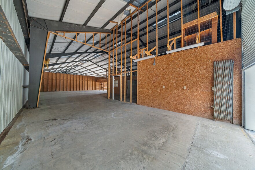 More Photos Of 11641 SW 90th Ter, Ocala Warehouse For Lease