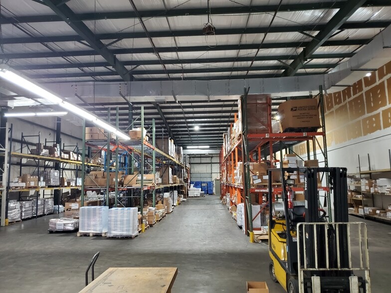More Photos Of 12450 Automobile Blvd, Clearwater Warehouse For Sale