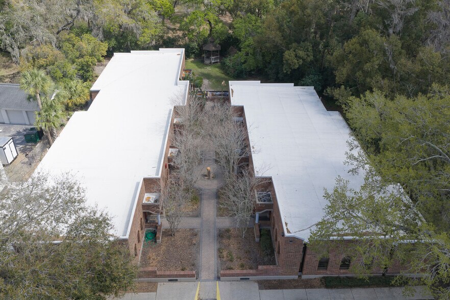 More Photos Of 18115 Us Hwy 41 N, Lutz Office For Lease