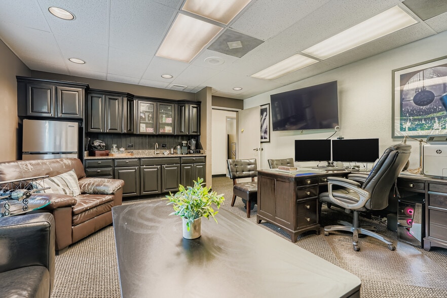 More Photos Of 6407 NE 117th Ave, Vancouver Medical For Sale