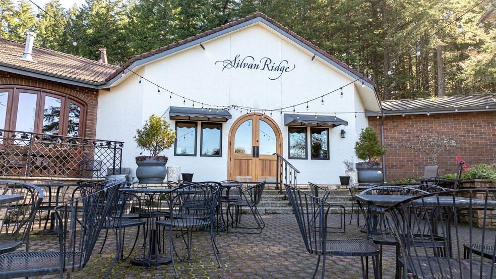 More Photos Of 27012 Briggs Hill Rd, Eugene Winery Vineyard For Sale