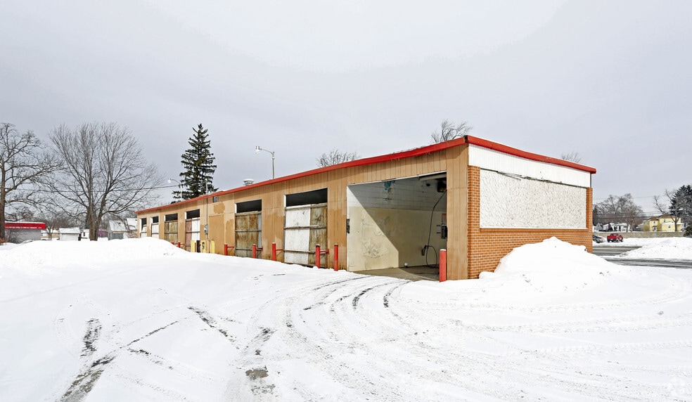 More Photos Of 237 W Walton Blvd, Pontiac Carwash For Sale