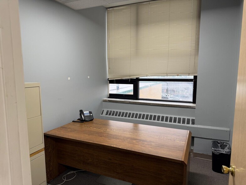 More Photos Of 1033-1061 Bloomfield Ave, Clifton Storefront Retail Office For Lease