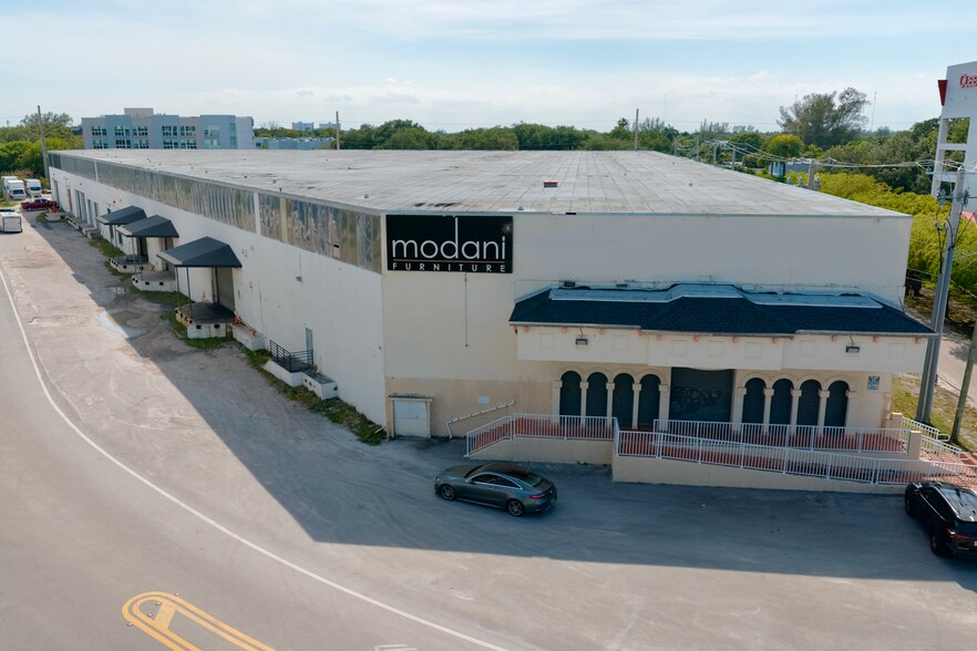 Primary Photo Of 19400 W Dixie Hwy, Miami Warehouse For Lease