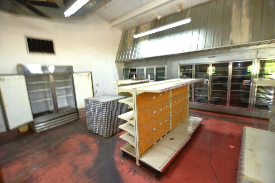 More Photos Of 75174 Hwy 59 Hwy, Stilwell Convenience Store For Sale