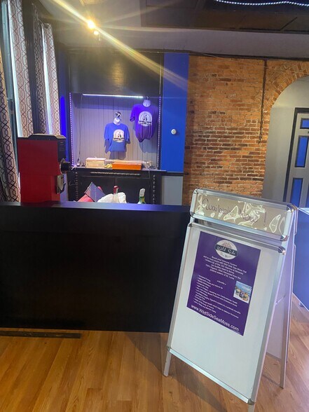 More Photos Of 50 N 4th St, Columbia Storefront Retail Residential For Lease