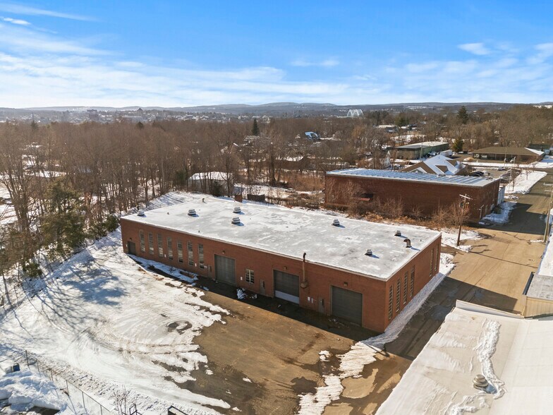 More Photos Of 251 Freestone Ave, Portland Manufacturing For Sale
