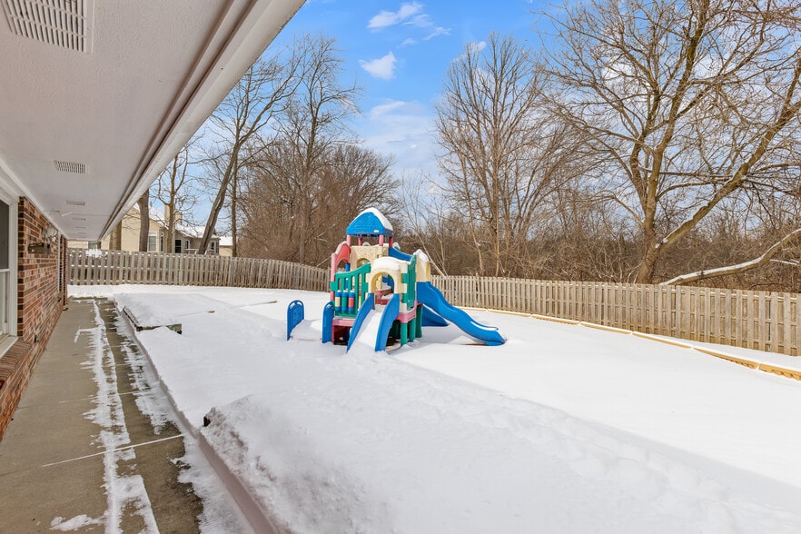 More Photos Of 5758 Cooley Lake Rd, Waterford Daycare Center For Sale