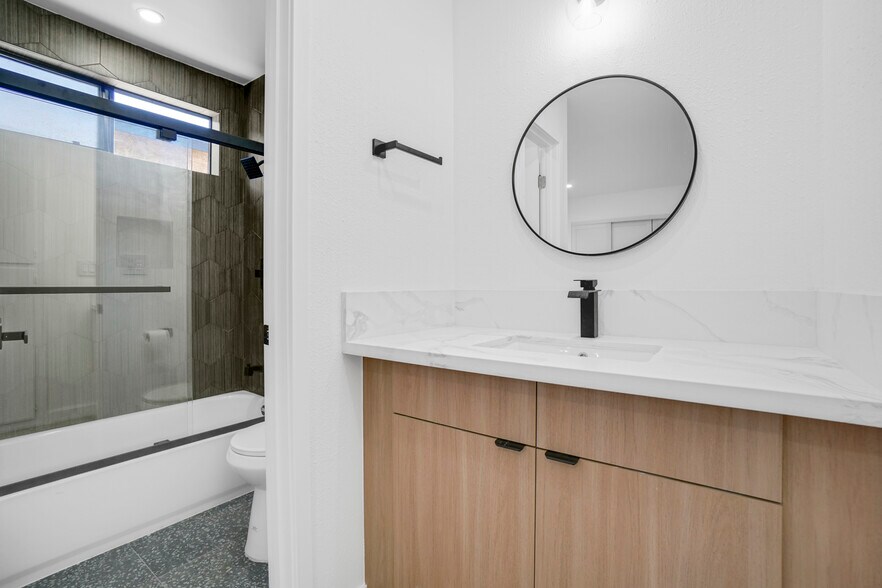 More Photos Of 12527 Cranbrook Ave, Hawthorne Apartments For Sale