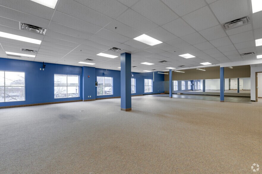 More Photos Of 119 N Washington Sq, Lansing Medical For Sale