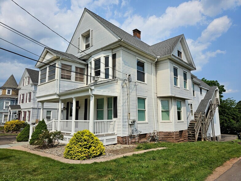 Primary Photo Of 198 S Main St, Middletown Storefront Retail Office For Sale