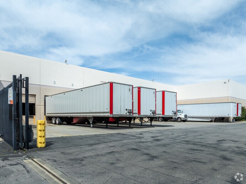 More Photos Of 1245 Aviation Pl, San Fernando Warehouse For Lease