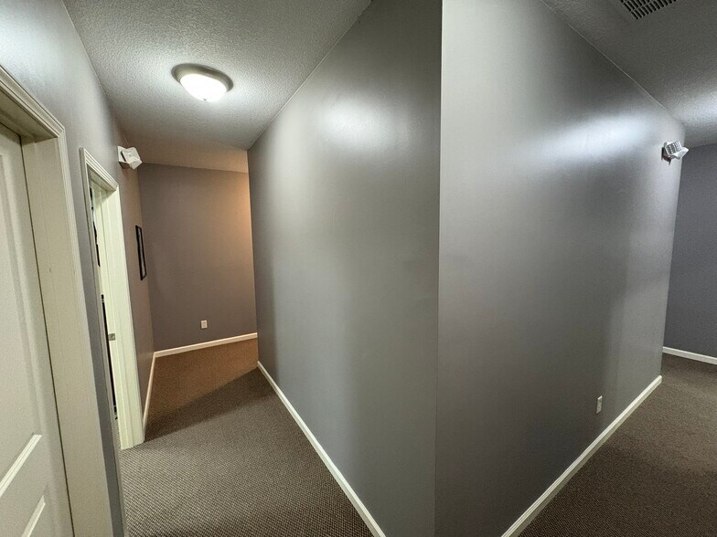 More Photos Of 10534-10536 Coldwater Rd, Fort Wayne Office For Lease