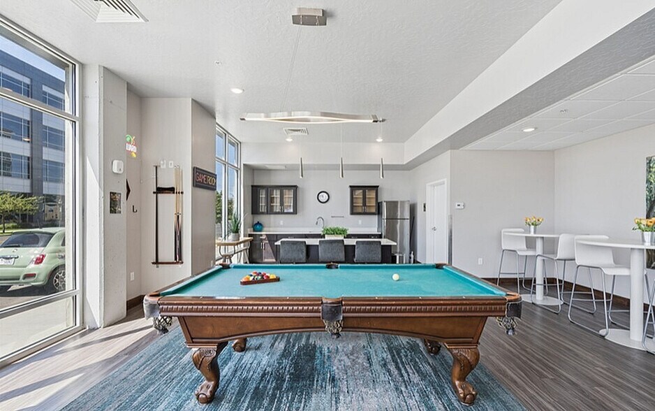 More Photos Of 196 W Vine St, Murray Apartments For Lease