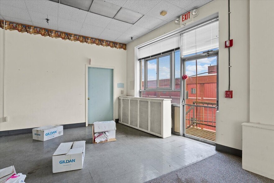 More Photos Of 541 Wyoming Ave, Scranton Office For Lease