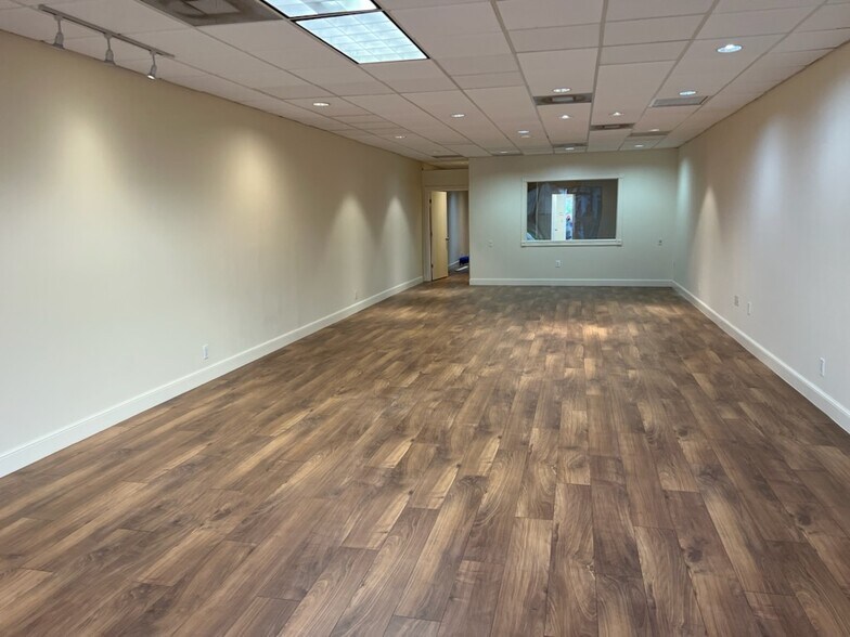 More Photos Of 6190-6198 N Federal Hwy, Boca Raton Office Residential For Lease