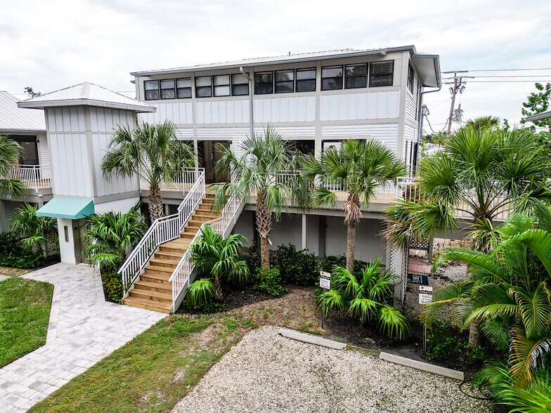 More Photos Of 1149 Periwinkle Way, Sanibel Office For Sale