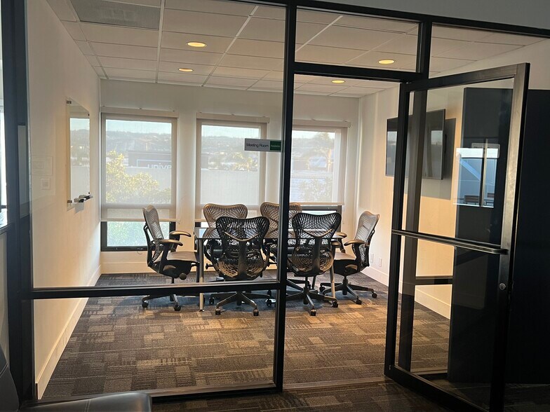 More Photos Of 22750 Hawthorne Blvd, Torrance Unknown For Lease