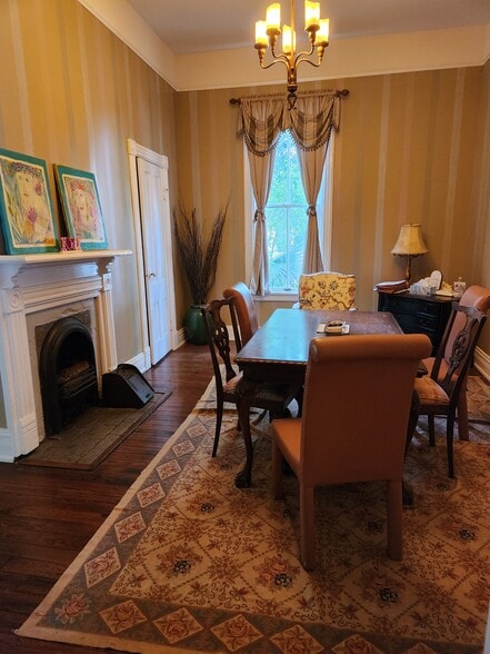 More Photos Of 1711 Reynolds St, Brunswick Office For Sale