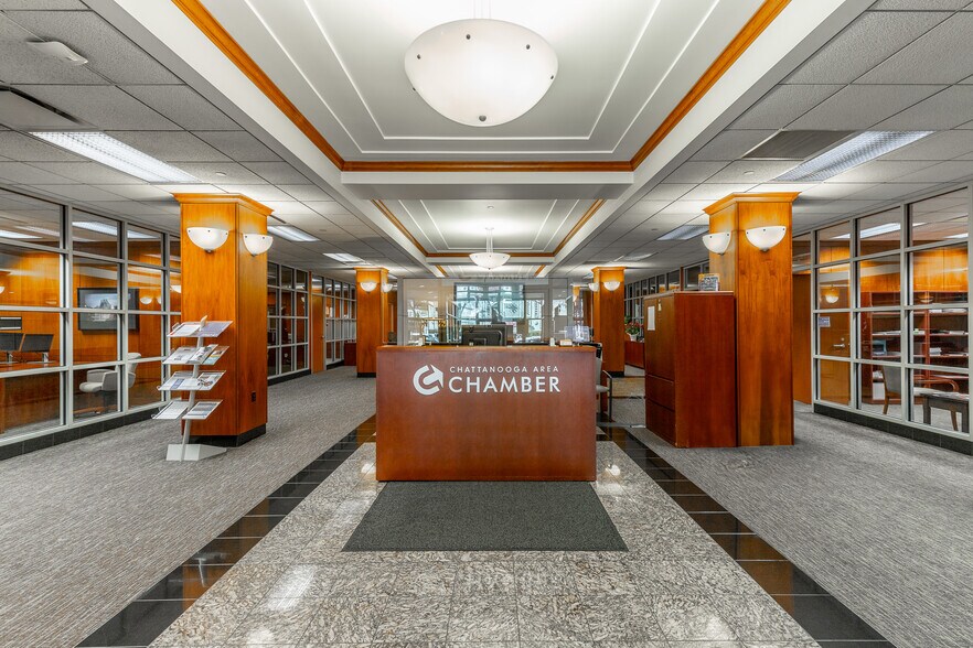 More Photos Of 811 Broad St, Chattanooga Medical For Lease