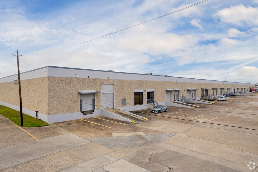 Primary Photo Of 2000-2060 Afton St, Houston Distribution For Lease