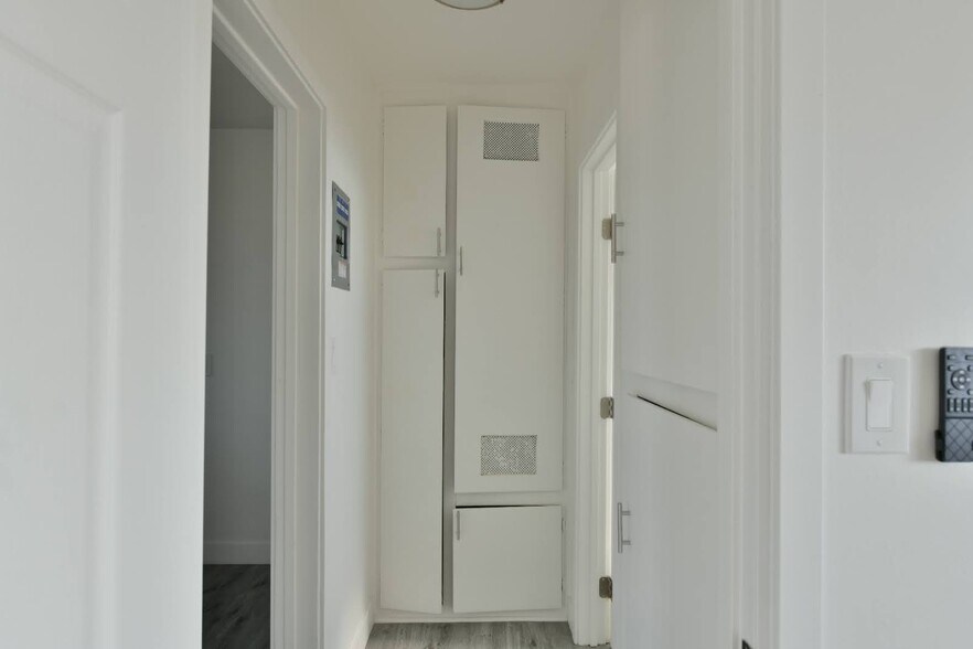 More Photos Of 6221 Corona Ave, Bell Apartments For Sale