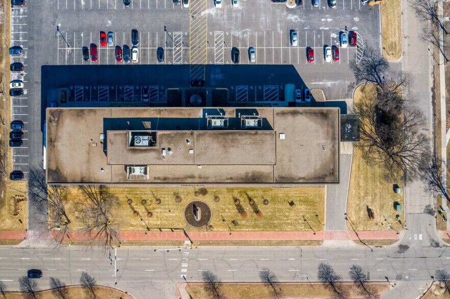 More Photos Of 3400 W 66th St, Edina Office For Sale