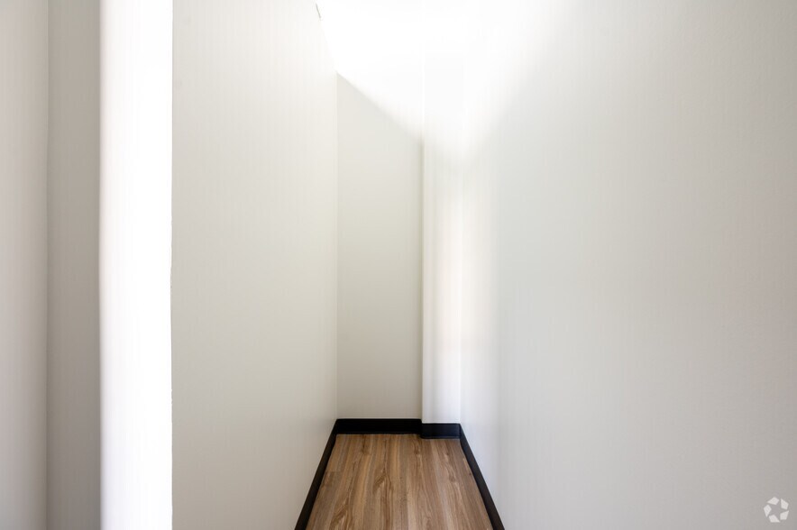 More Photos Of 221 E State St, West Lafayette Apartments For Lease