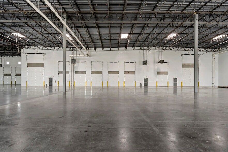 More Photos Of 626 W Stockman Way, Ogden Distribution For Lease