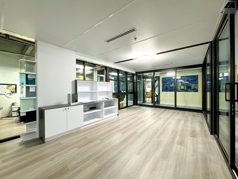 More Photos Of 290 W 78th Rd, Hialeah Warehouse For Sale