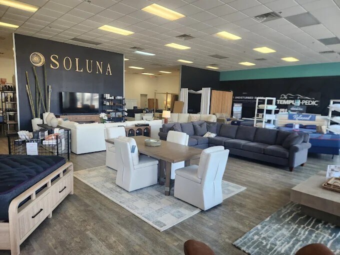 More Photos Of 8189-8259 Navarre Pky, Navarre Unknown For Lease
