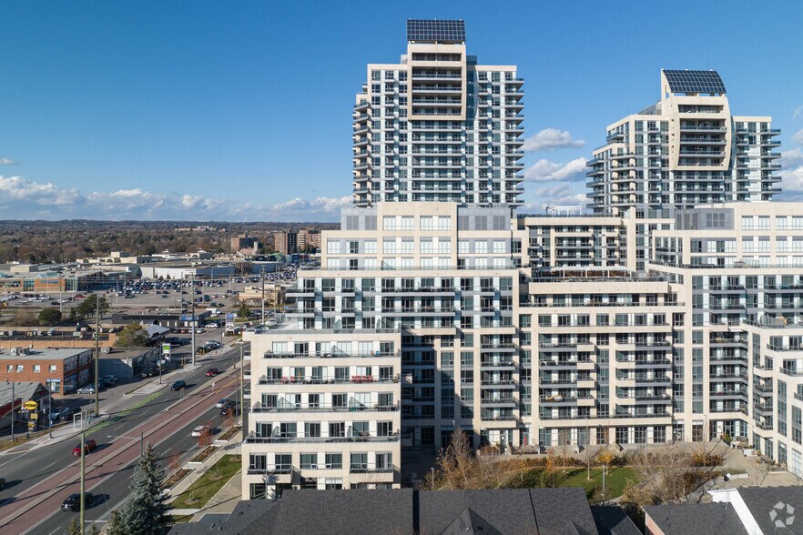 More Photos Of 9191 Yonge St, Richmond Hill Apartments For Sale