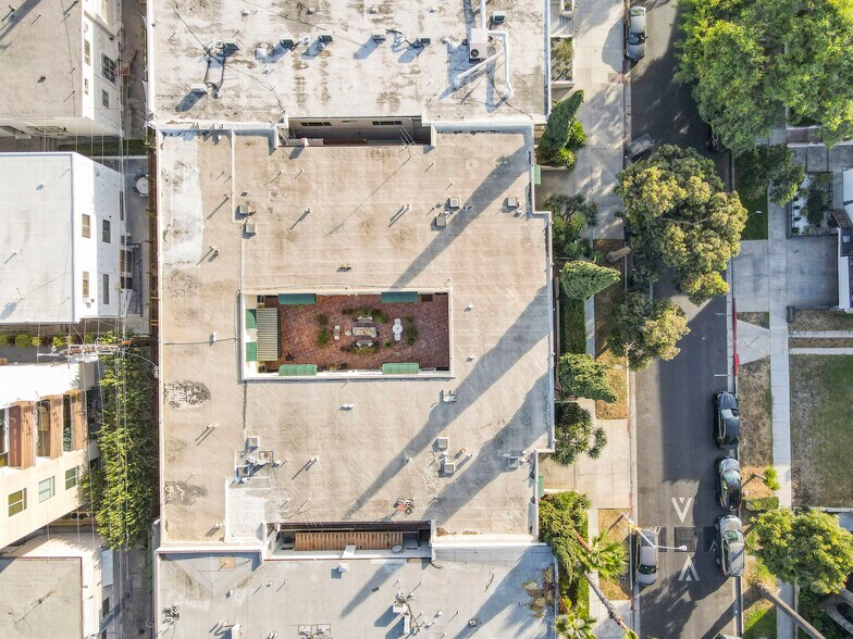 More Photos Of 540 N Orlando Ave, Los Angeles Apartments For Sale