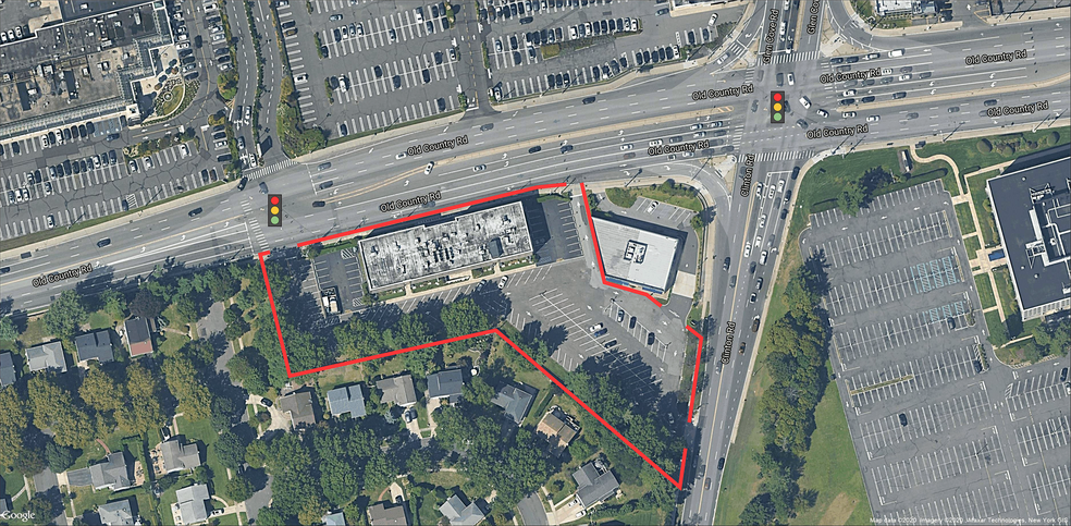 More Photos Of 500 Old Country Rd, Garden City Office For Lease