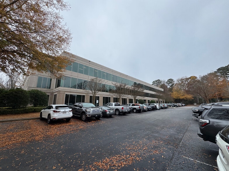 More Photos Of 3930 E Jones Bridge Rd, Peachtree Corners Office For Lease