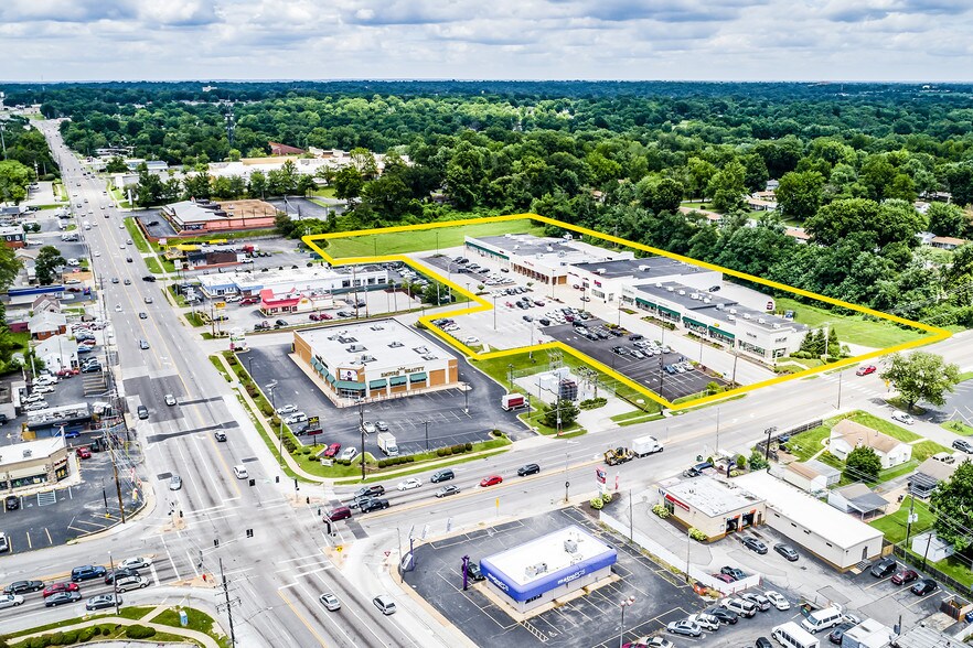 More Photos Of 10006-10056 W Florissant Ave, Saint Louis Storefront For Lease